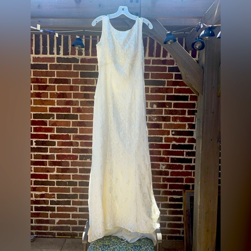 Wedding dress vintage style